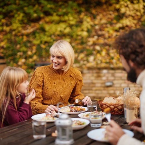 Holiday Dinners, Downtown Occoquan Style: Dining Near The Woods at Occoquan Overlook